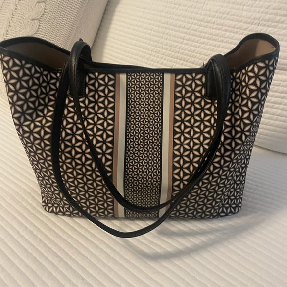 Smoke free - Picture 3 of 7